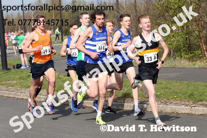 Senior mens 2019 Elswick Harirers Good Friday Road Relay, Newburn, Newcastle. Photo:  David T. Hewitson/Sports for All Pics